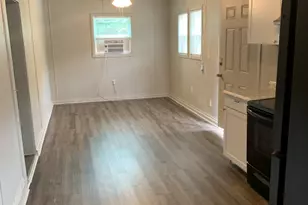 295 E Wright St, Winder, GA 30680 - Photo 18