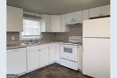 295 E Wright Street, Winder, GA 30680 - Photo 32