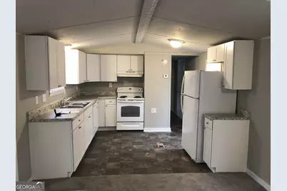 295 E Wright Street, Winder, GA 30680 - Photo 34