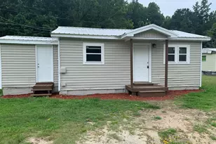 295 E Wright St, Winder, GA 30680 - Photo 16