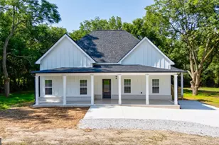 540 Sunset Ave, Comer, GA 30629 - Photo 2