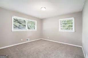 4009 Kirksford Dr, Decatur, GA 30035 - Photo 10