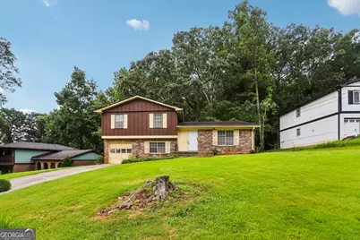 1517 Indian Forest Trail, Stone Mountain, GA 30083 - Photo 4