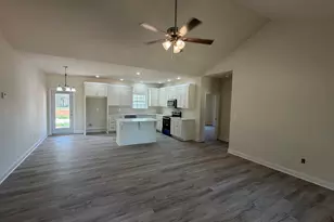 2633 Paoli St, Comer, GA 30629 - Photo 6