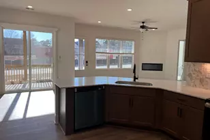 51 Thomaston St, Newnan, GA 30263 - Photo 12