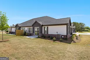 51 Thomaston St, Newnan, GA 30263 - Photo 36