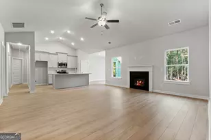 267 Lagrange St, Grantville, GA 30220 - Photo 8