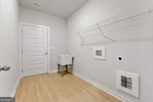 267 Lagrange St, Grantville, GA 30220 - Photo 16