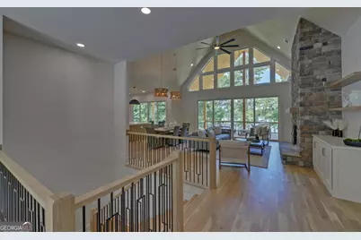 672 Tugaloo Heights Circle, Lavonia, GA 30553 - Photo 8