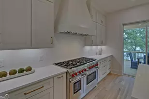 672 Tugaloo Heights Circle, Lavonia, GA 30553 - Photo 16