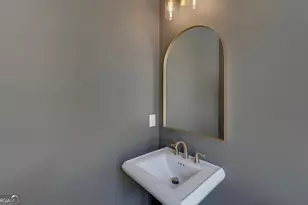 672 Tugaloo Heights Circle, Lavonia, GA 30553 - Photo 32