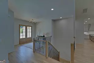 672 Tugaloo Heights Circle, Lavonia, GA 30553 - Photo 6