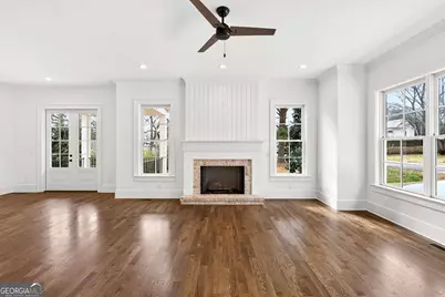 27 Coweta Street, Senoia, GA 30276 - Photo 4