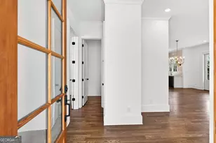 27 Coweta St, Senoia, GA 30276 - Photo 2