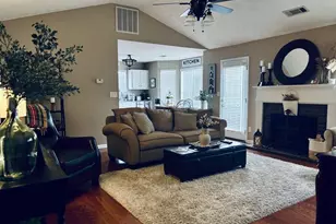 486 Village Cir, Stockbridge, GA 30281 - Photo 6