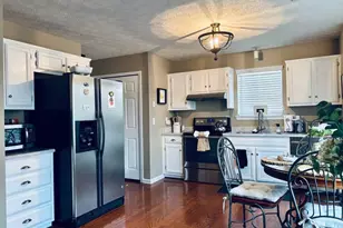 486 Village Cir, Stockbridge, GA 30281 - Photo 8