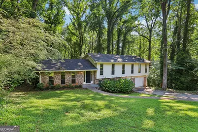 5802 Simone Drive, Stone Mountain, GA 30087 - Photo 2