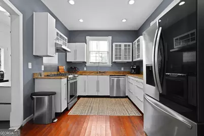 303 W 39th Street, Savannah, GA 31401 - Photo 14