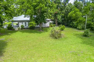 122 Hopkins St, Waycross, GA 31501 - Photo 6
