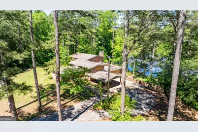 8 Canterbury Drive, Newnan, GA 30263 - Photo 4