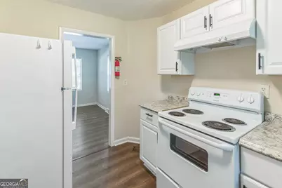 145 Sewanee Avenue NW, Atlanta, GA 30314 - Photo 10