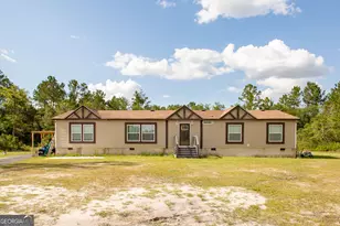 120 Scarlett, Waycross, GA 31503 - Photo 2