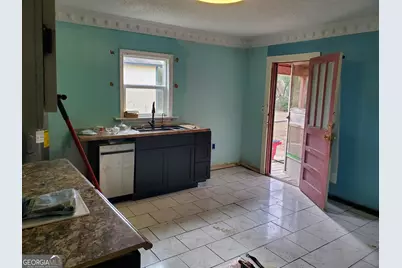 219 Cypress Street, Sandersville, GA 31082 - Photo 8