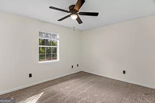 1052 Phantom Terrace, Hinesville, GA 31313 - Photo 18