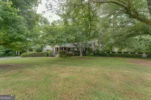1117 Lakemont Dr, Dalton, GA 30720 - Photo 2