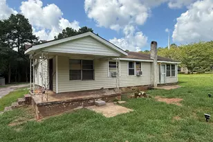 3031 Walt Stephens Rd, Jonesboro, GA 30236 - Photo 2