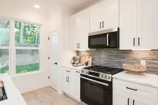 3381 Thurgood Ct, Snellville, GA 30078 - Photo 6