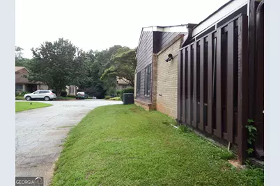 1548 Stoneleigh Way, Stone Mountain, GA 30088 - Photo 10