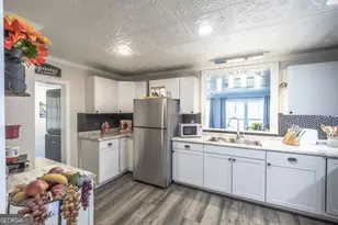 622 Cedartown Ave, Tallapoosa, GA 30176 - Photo 8