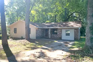 556 Roy Huie Rd, Riverdale, GA 30274 - Photo 2