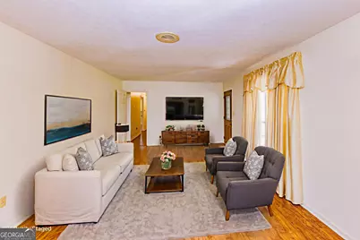 313 Johnston Drive, Thomaston, GA 30286 - Photo 4