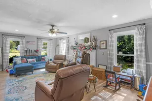 3636 W Point Cir, Lizella, GA 31052 - Photo 12