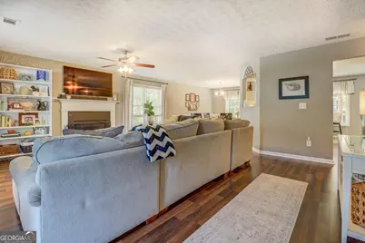 530 Windermere Drive, Loganville, GA 30052 - Photo 10