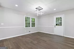 353 Old Rosser Rd, Stone Mountain, GA 30087 - Photo 14