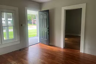 407 Oak St, Thomaston, GA 30286 - Photo 6
