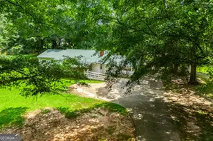 100 Redwine Dr, Newnan, GA 30263 - Photo 4