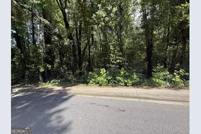 1402 Frontier Drive, Sugar Hill, GA 30518 - Photo 2