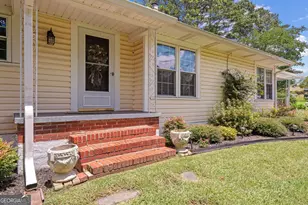 310 W College St, Bowdon, GA 30108 - Photo 4