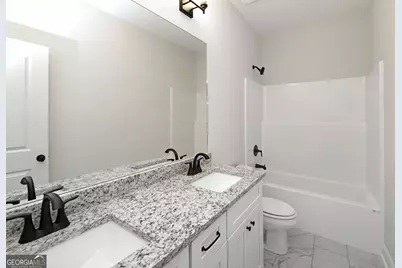 129 Celebration Boulevard, Lagrange, GA 30241 - Photo 4