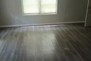 5135 Hilltop Dr, Union City, GA 30291 - Photo 4