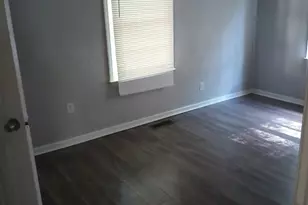 5135 Hilltop Dr, Union City, GA 30291 - Photo 10