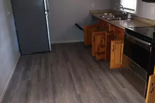 5135 Hilltop Dr, Union City, GA 30291 - Photo 6