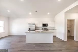 100 Monroe Ct, Byron, GA 31008 - Photo 4