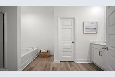 1046 Lakes Boulevard, Brunswick, GA 31525 - Photo 16