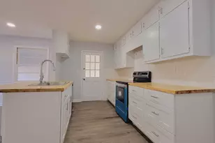 601 Melrose Dr, Forest Park, GA 30297 - Photo 8