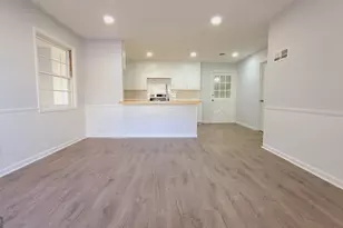 601 Melrose Dr, Forest Park, GA 30297 - Photo 6